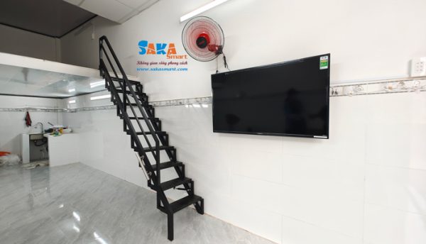 Giá lắp đặt cầu thang xếp gọn