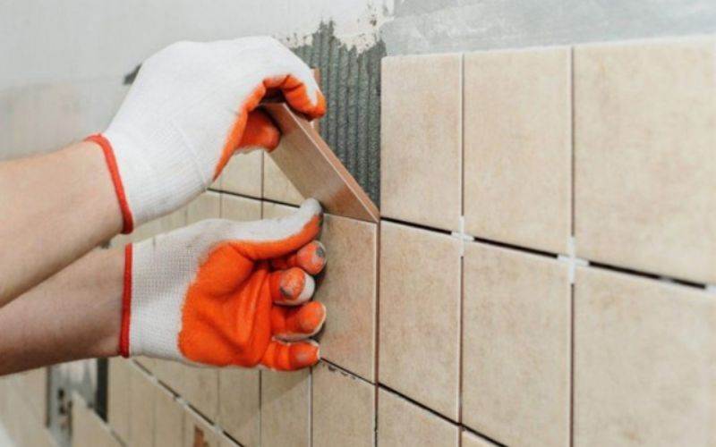 Khắc phục gạch ốp tường bị nứt