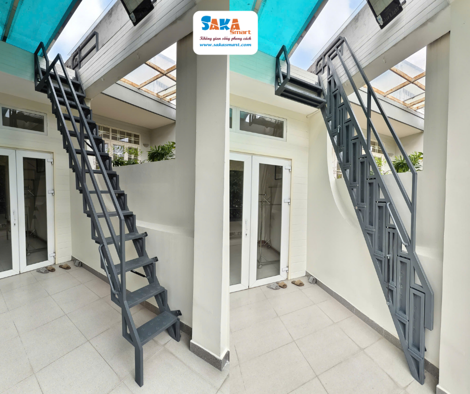 lắp đặt cầu thang lên sân thượng của SakaSmart