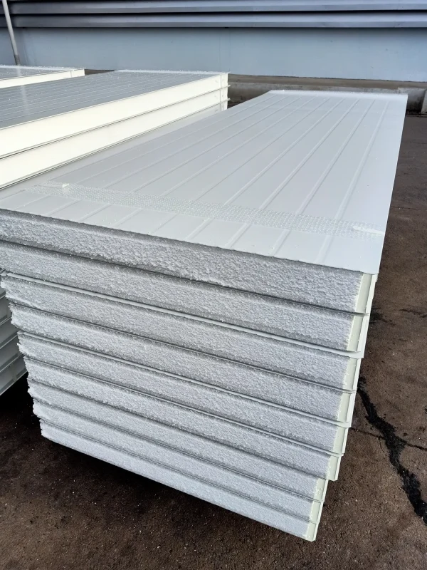 Tấm panel cách nhiệt là vật liệu nhẹ xây nhà phổ biến